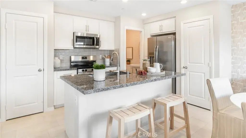7066 Olive Grove Street, Highgrove