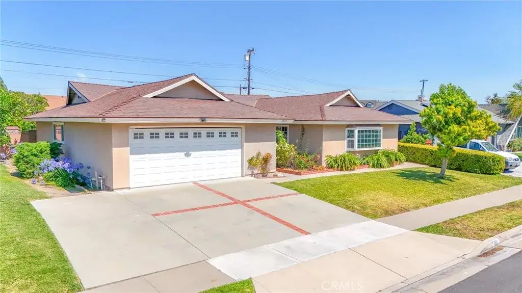 4692 Stanton Avenue, La Mirada