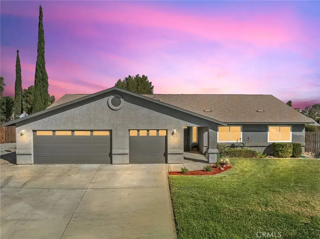 15850 Elcona, Victorville