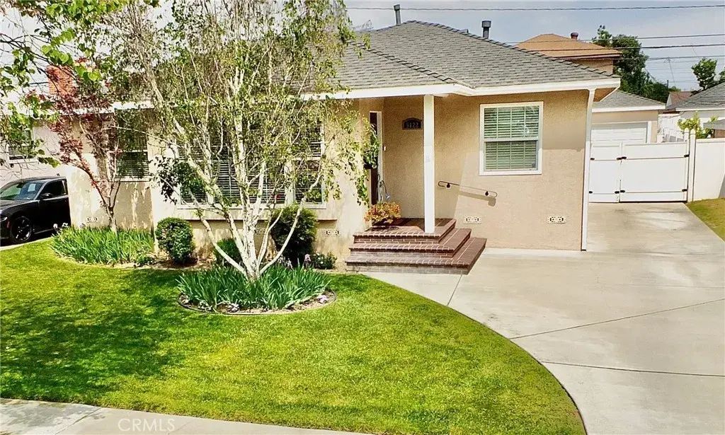 5122 Woodruff, Lakewood