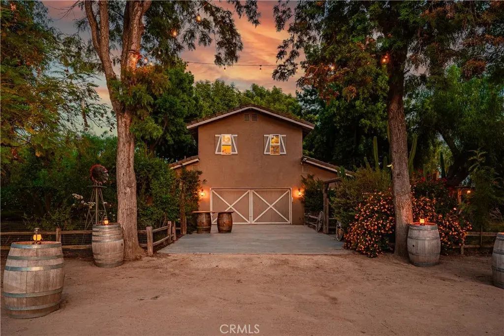 31625 Ano Crest, Winchester
