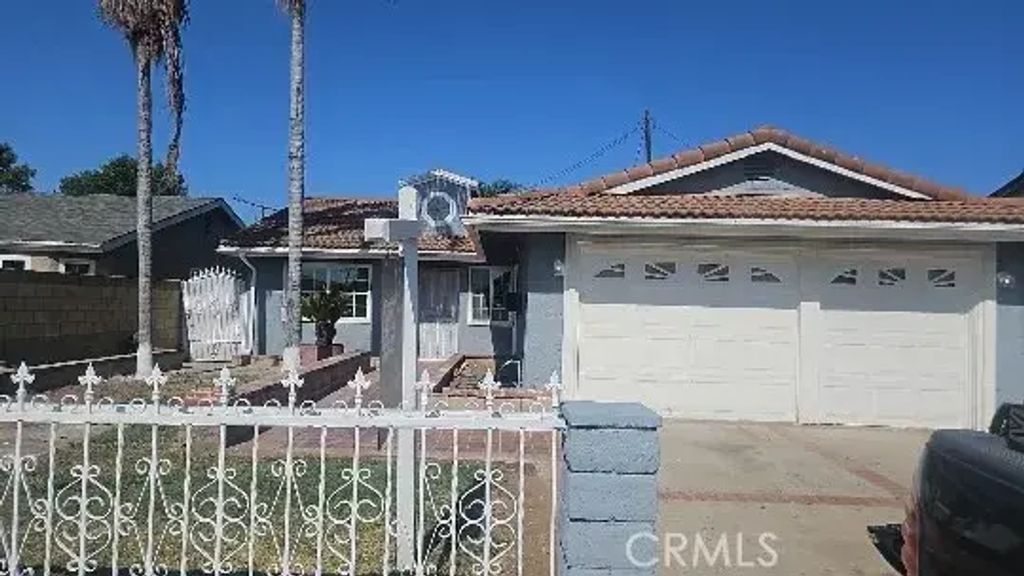 12123 Laurel, Whittier