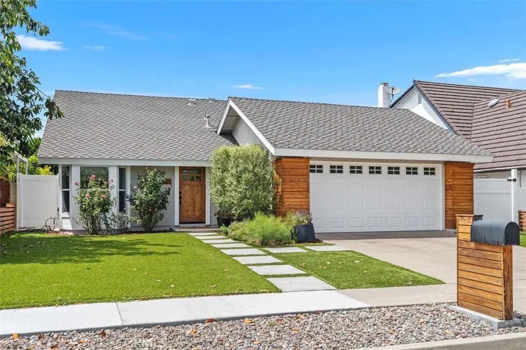 14811 Alder, Tustin