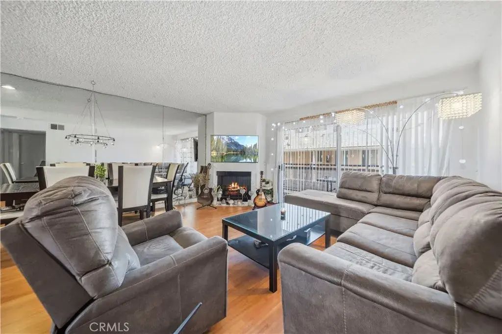 1236 1236 N Columbus Avenue 27, Glendale