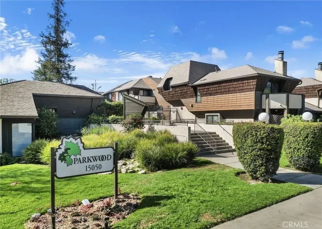 15050 Sherman Way 135, Van Nuys
