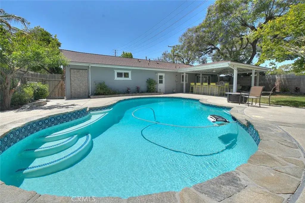 1517 E 19th, Santa Ana