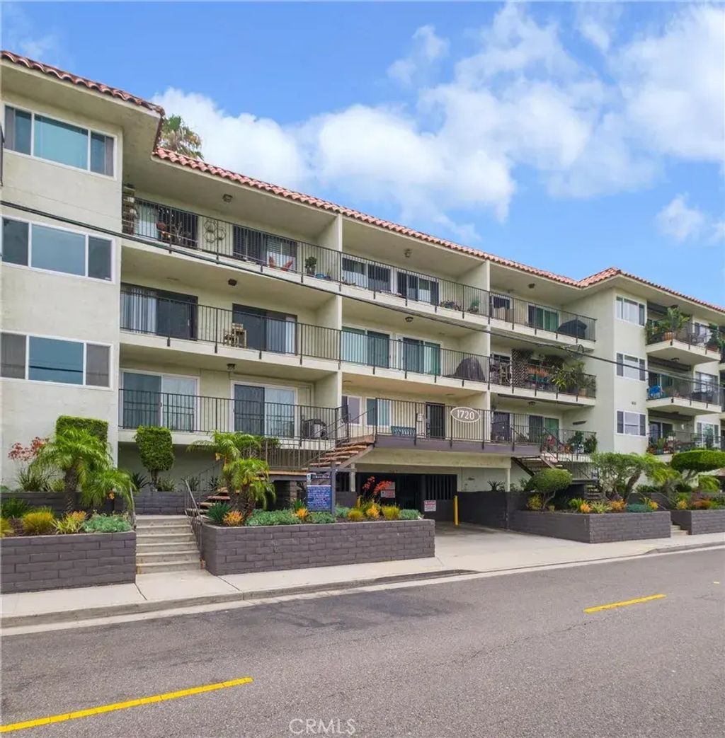 1720 Ardmore Avenue 224, Hermosa Beach