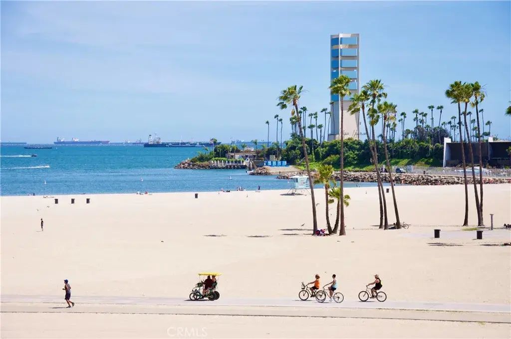 411 W Seaside Way 1804, Long Beach