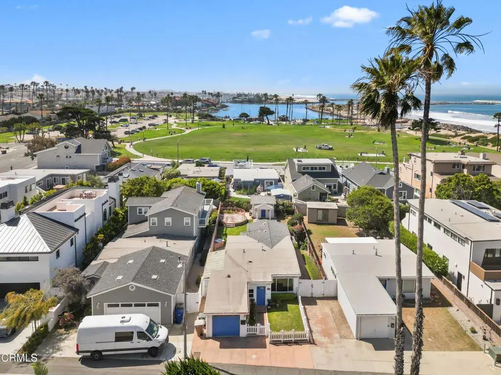 1350 Nathan Lane, Ventura
