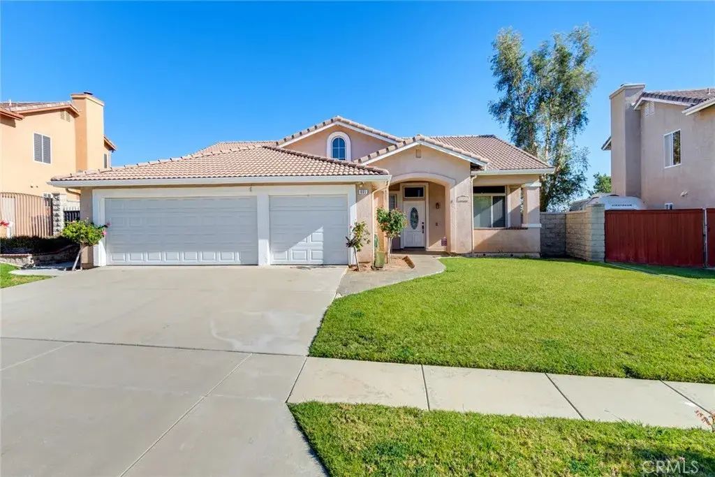 601 Bundy, Corona