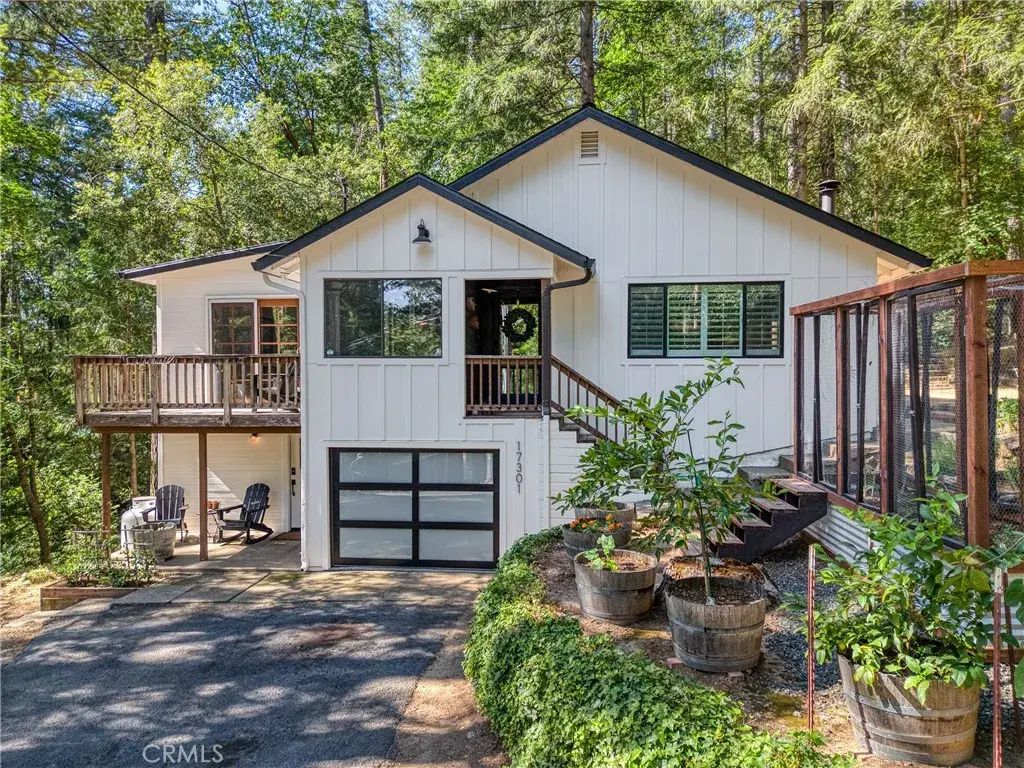17301 Dogwood Way, Middletown