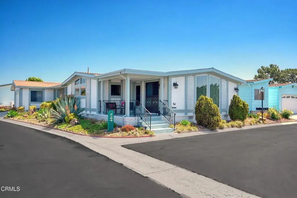 64 Poinsettia Gardens Drive 64, Ventura
