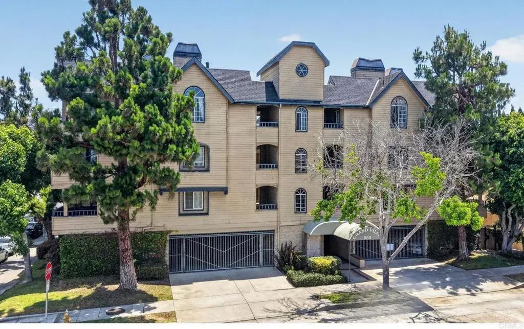 680 Grand Avenue 204, Long Beach