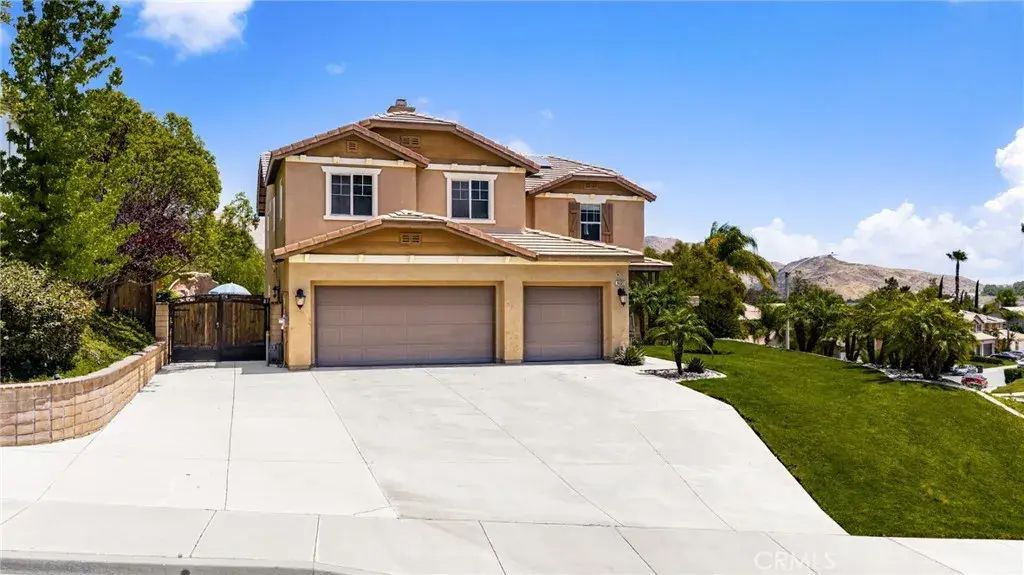 24322 Kenosha Court, Corona