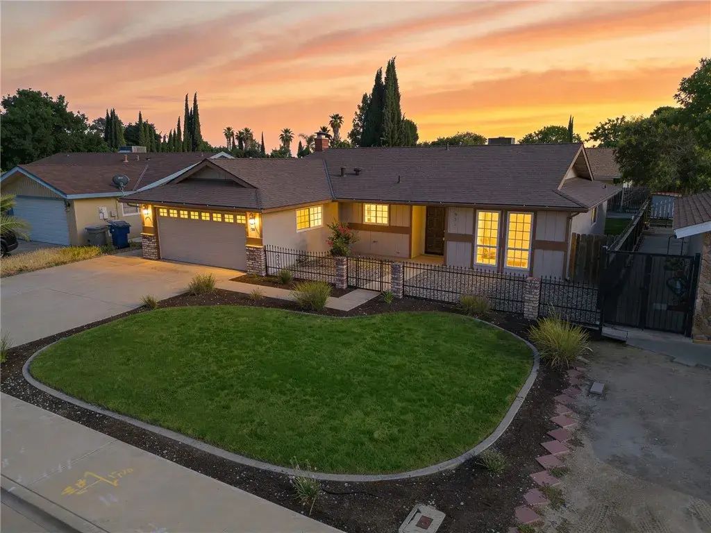 931 Orangewood Court, Lemoore
