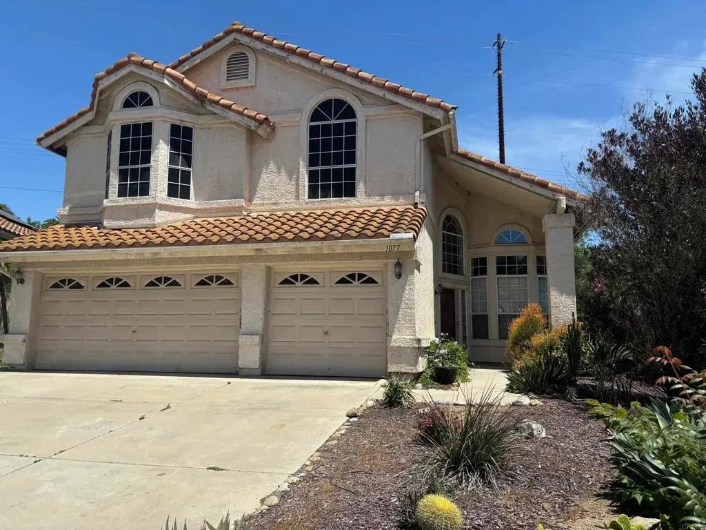1077 Felicidad Dr, Fallbrook