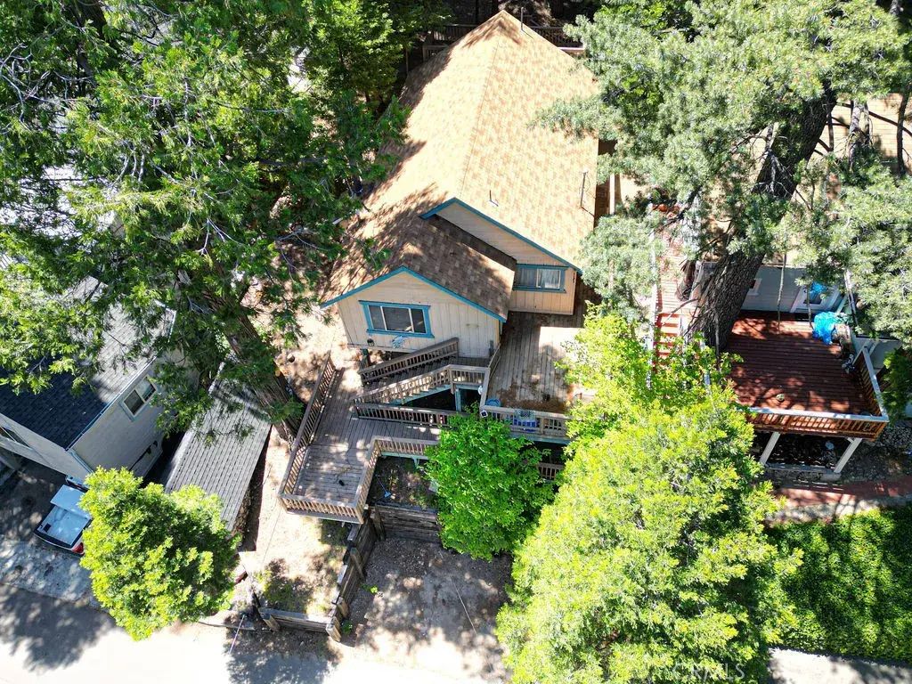 23807 Wildwood, Crestline