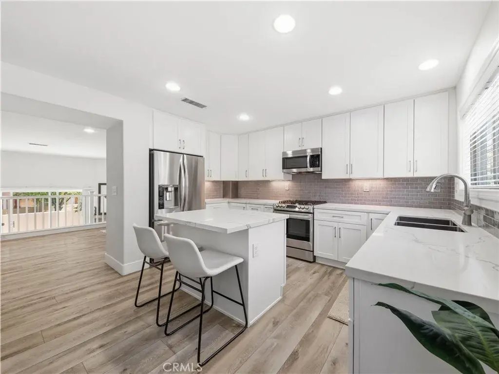 25710 Holiday C, Stevenson Ranch