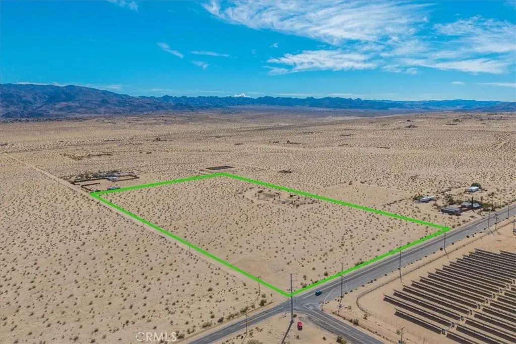 3888 Desert Heights, 29 Palms
