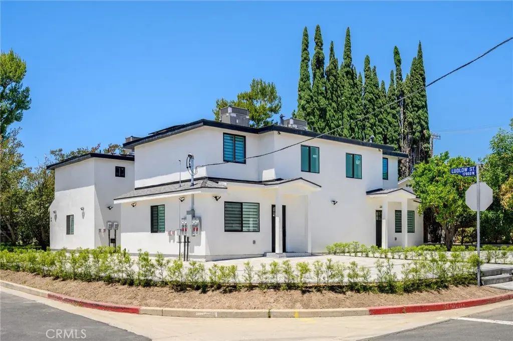 17807 Ludlow Street, Granada Hills