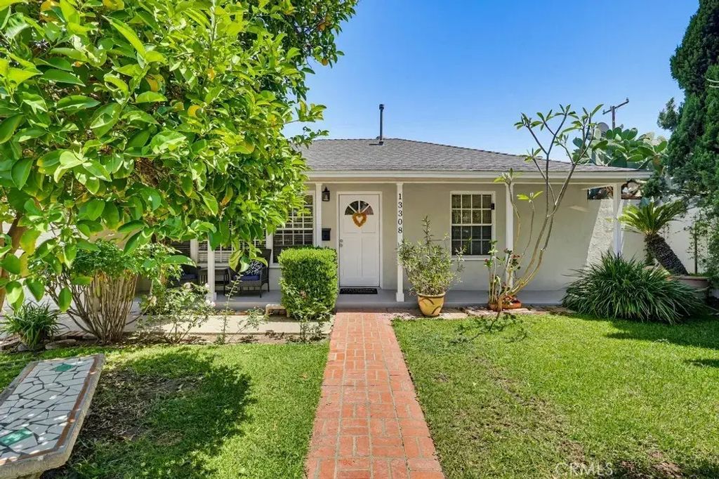 13308 Thistle, Norwalk
