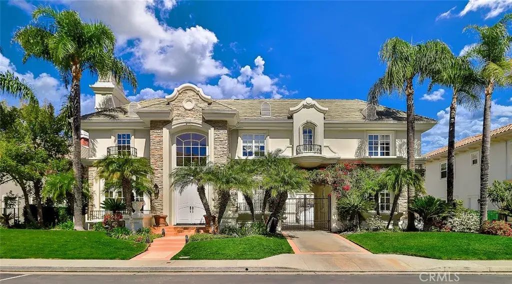 19167 Briarfield Way, Tarzana
