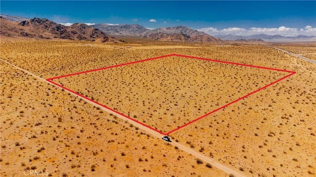 Waalew, Lucerne Valley