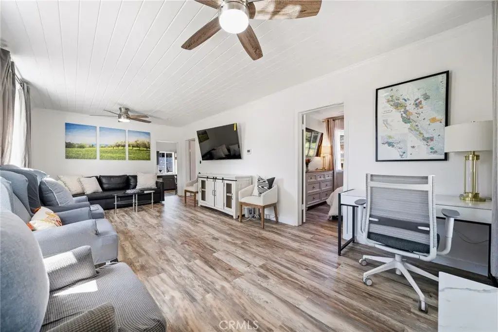 1403 B, Napa