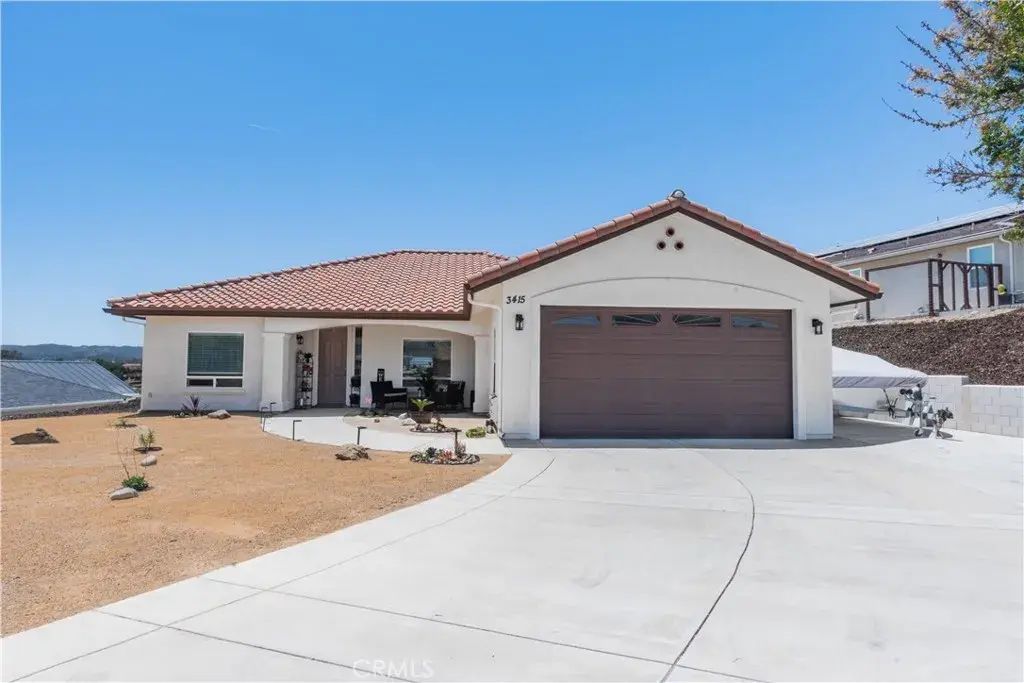 3415 Lakeside Village Drive, Paso Robles
