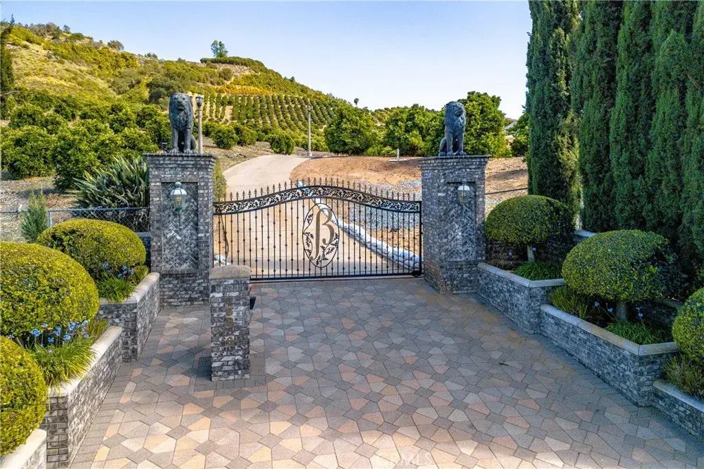 46856 El Prado, Temecula