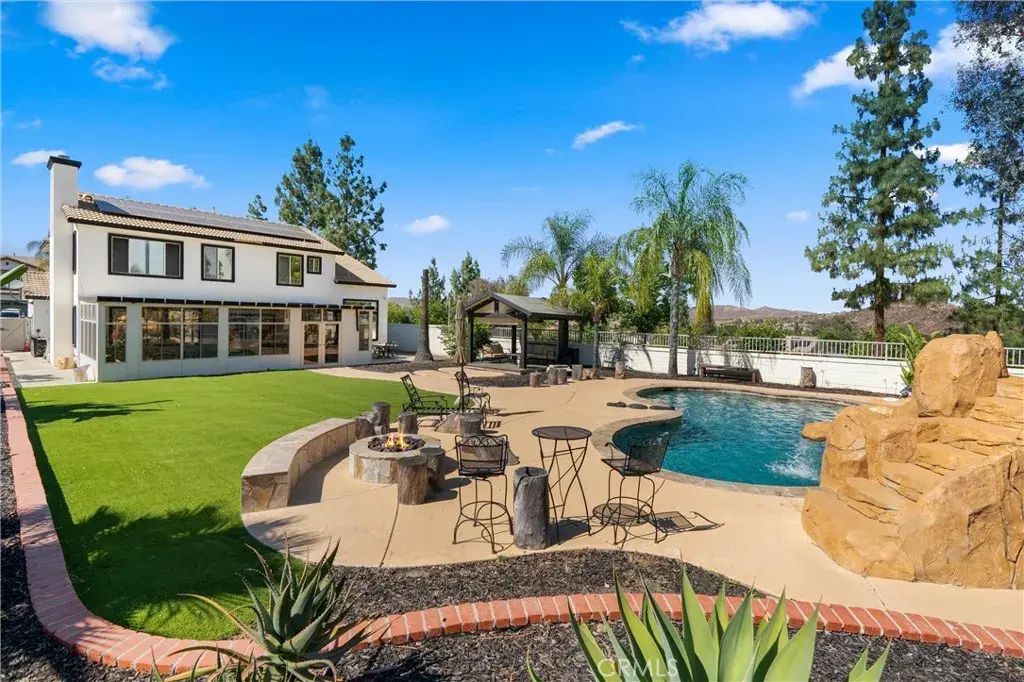 29200 Sandpiper Drive, Lake Elsinore