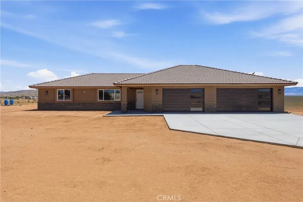 13119 Candlewood, Apple Valley