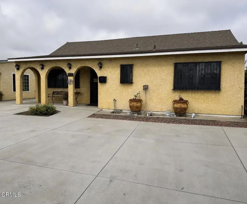 1214 S Ventura Road, Oxnard
