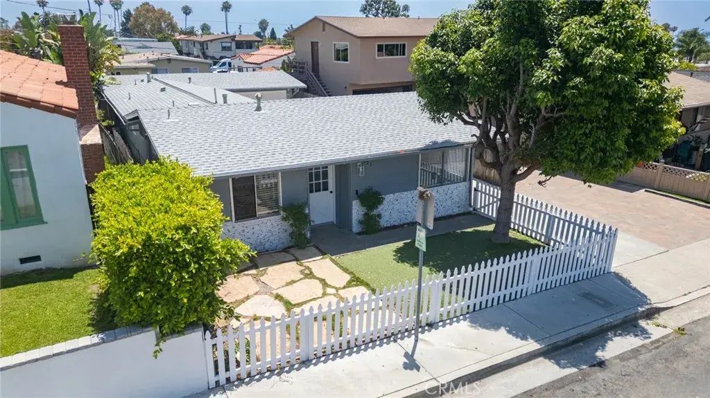 227 Avenida Victoria, San Clemente
