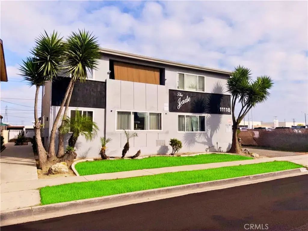 11118 Newville Ave E, Downey