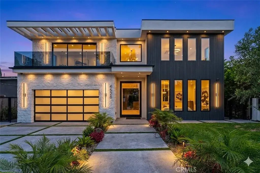 4528 Matilija Avenue, Sherman Oaks
