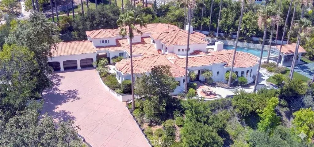 1377 Pathfinder Avenue, Westlake Village