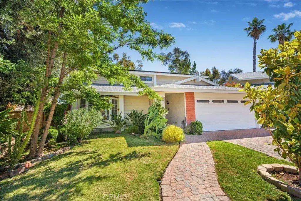 21820 Peppercorn Drive, Saugus