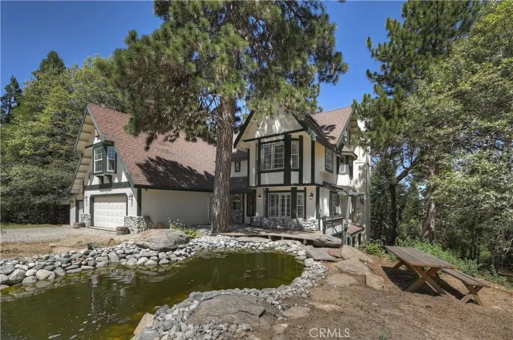 550 Coyote Trail, Cedarpines Park