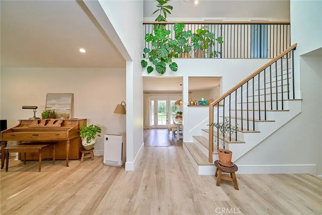 4841 Windsong, La Palma