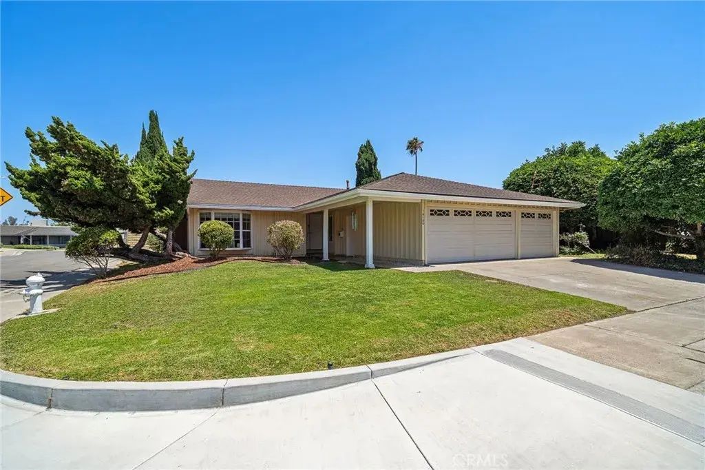 16180 Sycamore Street, Fountain Valley