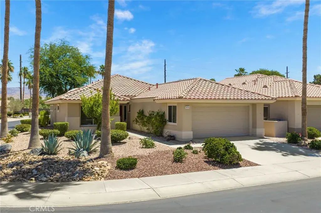 38742 Burgundy Lane, Palm Desert