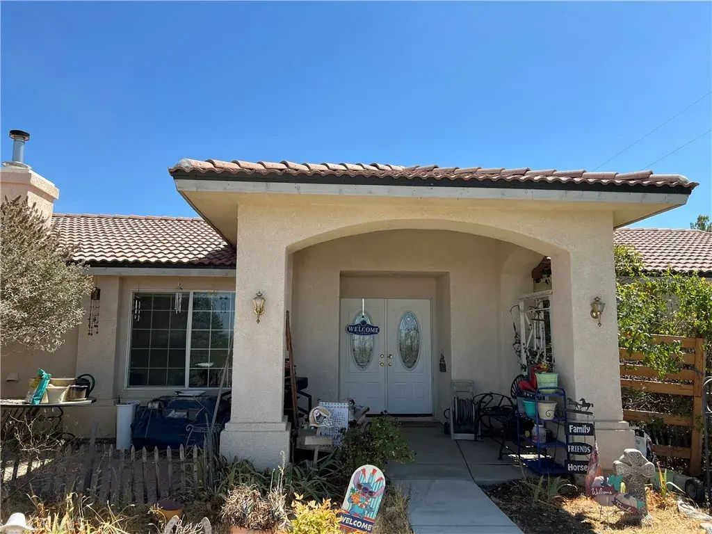 2825 Del Rosa Road, Phelan