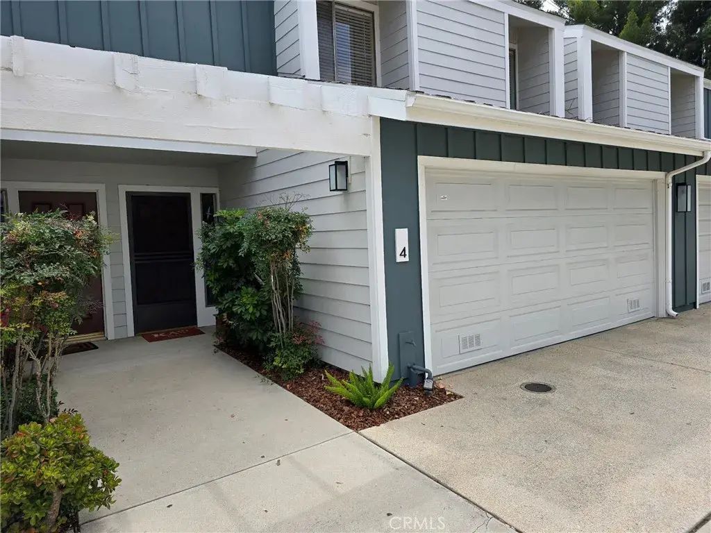 18153 Andrea Circle North 4, Northridge