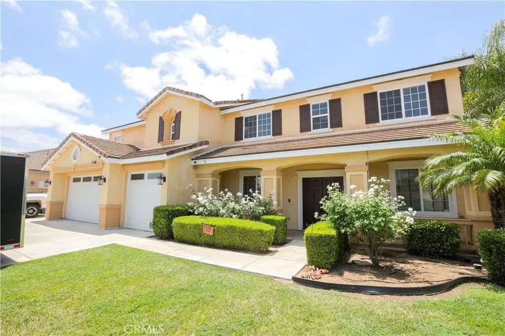 32921 Lamtarra, Menifee