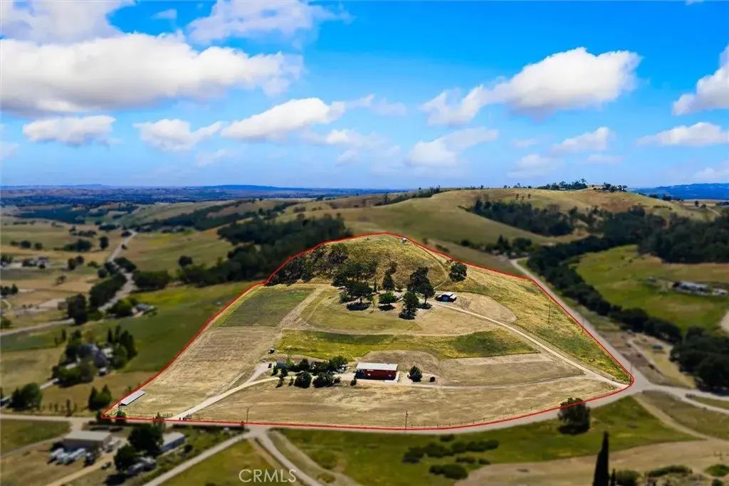 6998 Kingsbury Road, Templeton