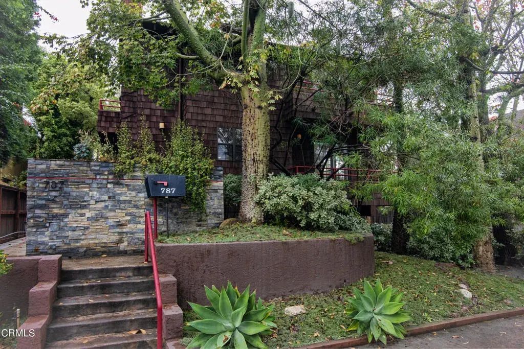 787 Magnolia Avenue 1, Pasadena