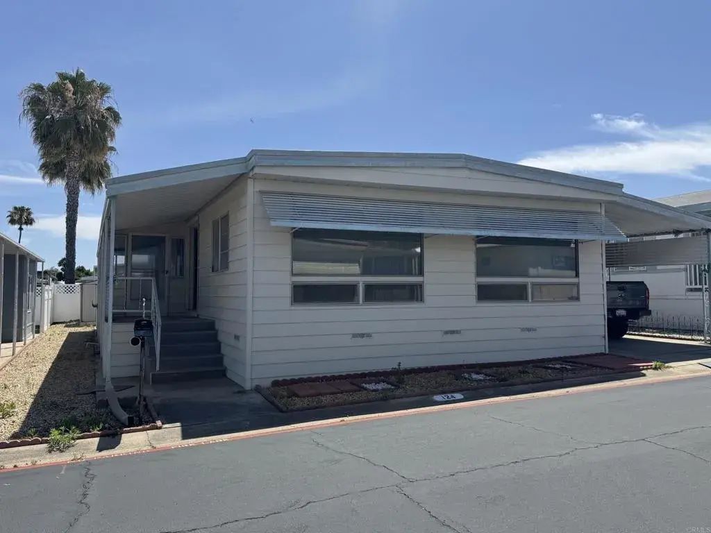 8301 Mission Gorge 124, Santee