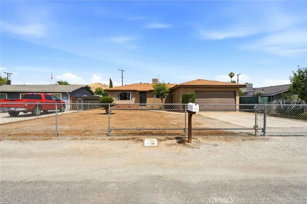 840 Laurel Avenue, Lindsay