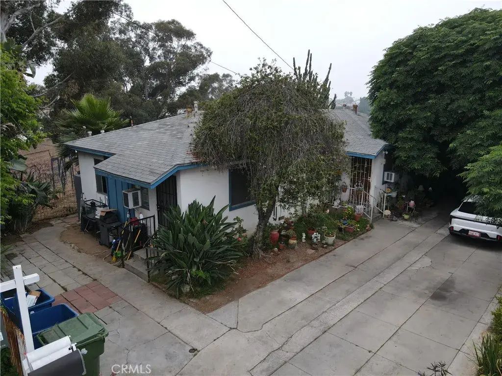 729 S Bernal, Los Angeles